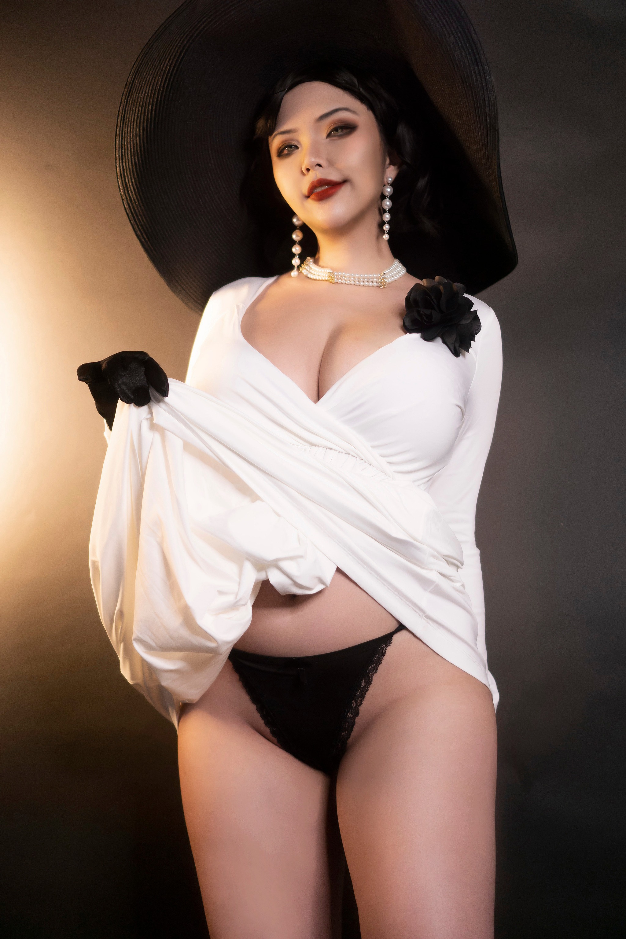 图片[1]-Hana Bunny – NO.061 Lady Dimitrescu[16P]-XikXak